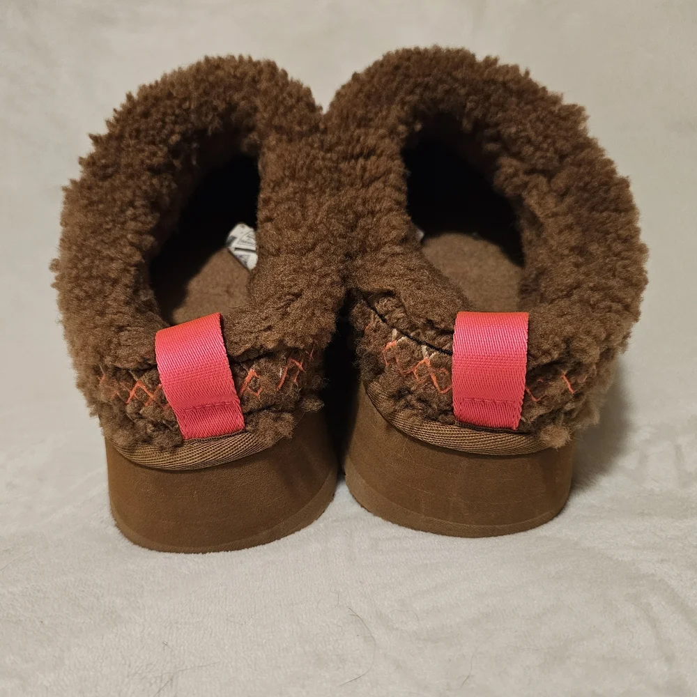 UGG Tazz Braid Platform In Hardwood Hot Pink - Picture 7 of 9
